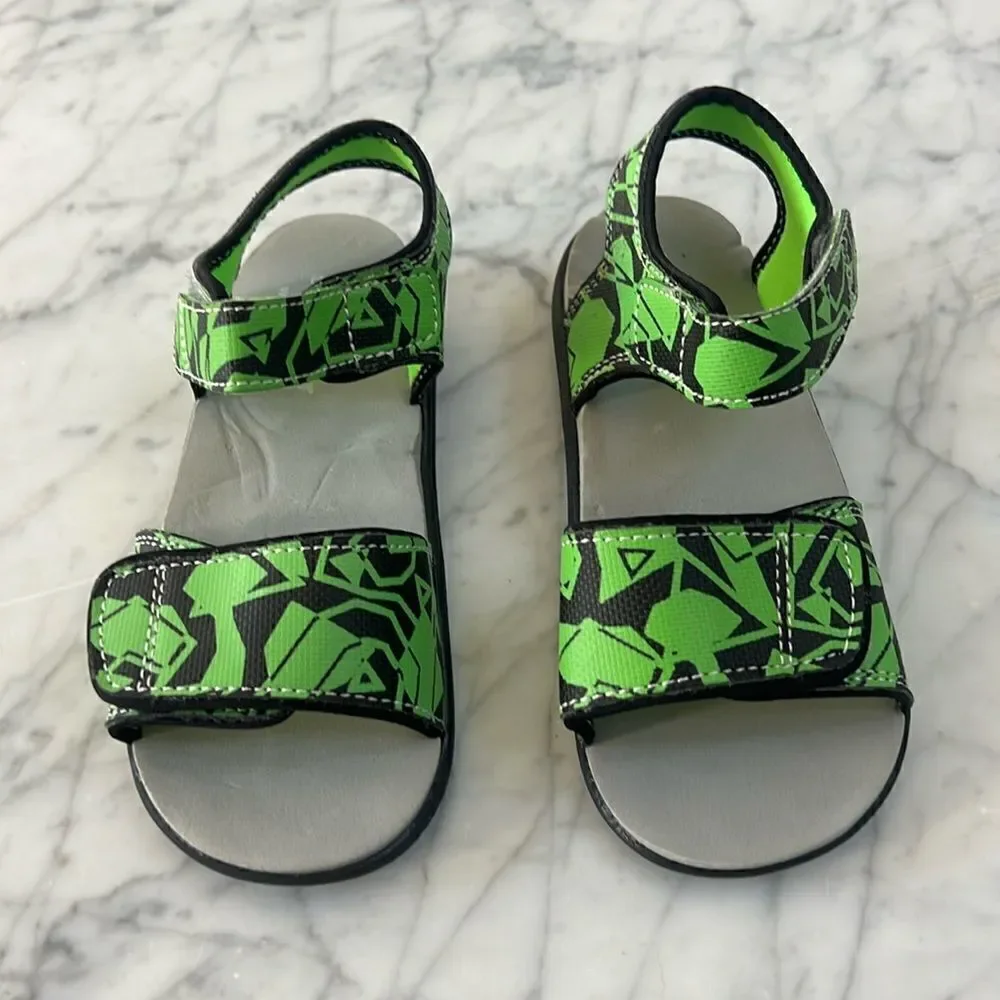 See Kai Run Toddler Boy’s size 12 Water Friendly Sandals